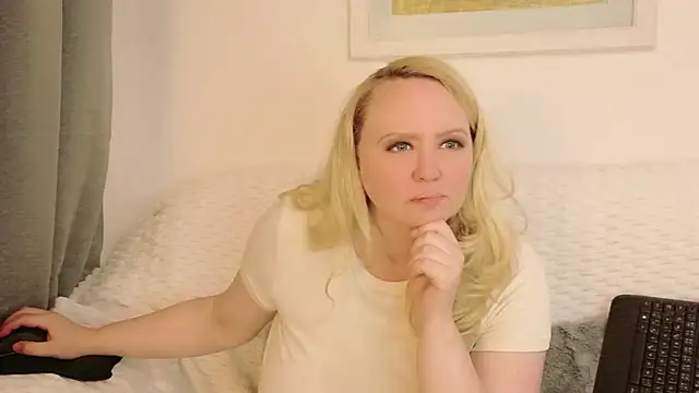 Онлайн чат XXX Sarah4you