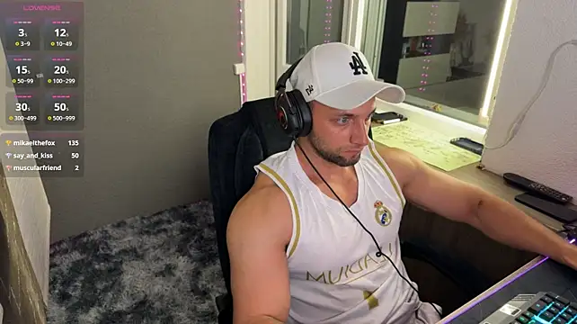 michaelbradleu Chat XXX in diretta