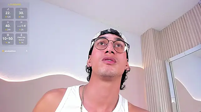 Chat +18 de DanntheWolff ao vivo