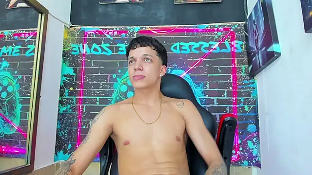 Apolo_Blessed Live XXX-chat