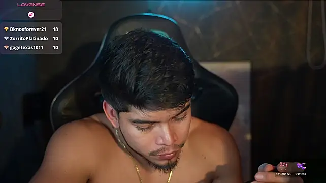 Chat +18 de David_capizzi_ ao vivo