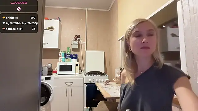 AngelJeni Adlı Modelin Canlı XXX Sohbeti