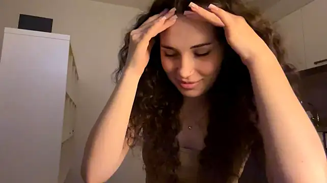 LisetteGhazvini Chat XXX live