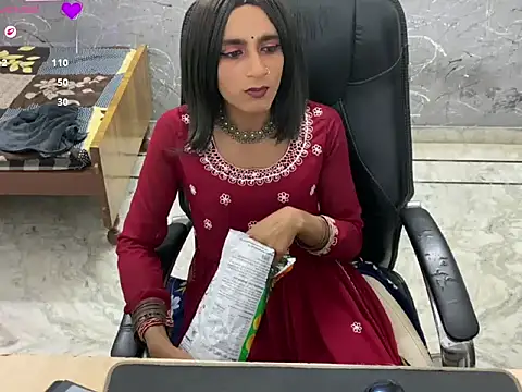 دردشة LuvLayla الجنسية المباشرة