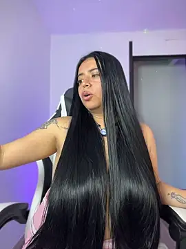Czat XXX na żywo – Devilsweet17