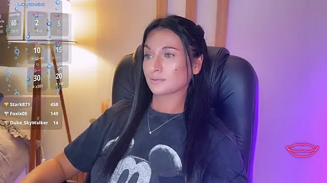 XXX chat uživo modela -InFiniTi-