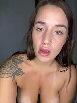 baadievino Chat XXX live