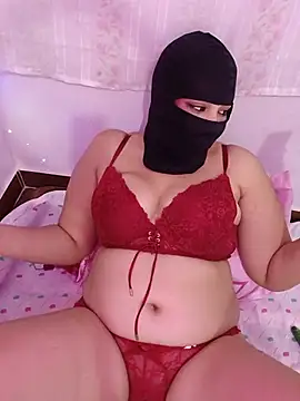 Mahira-22 Adlı Modelin Canlı XXX Sohbeti