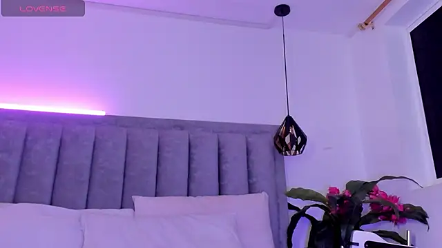 Bella18__ Live XXX-chat