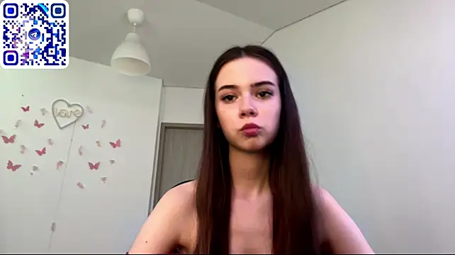 ElieFluttershy's Live XXX Chat