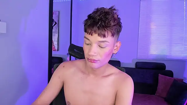 XXX chat uživo modela nicky_moo