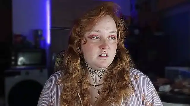 CURVYSAKURA's Live XXX Chat