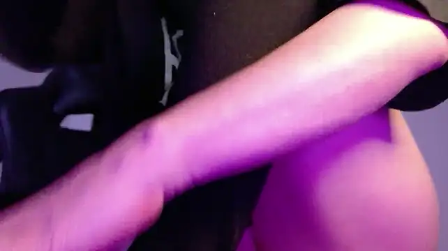 Adrianna5_'s Live XXX Chat