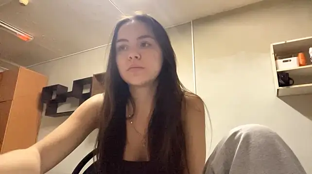 VersedApril's Live XXX Chat