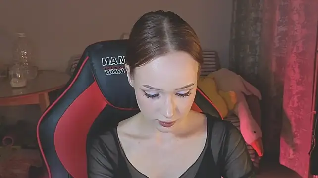 shyghostt élő XXX-chatje