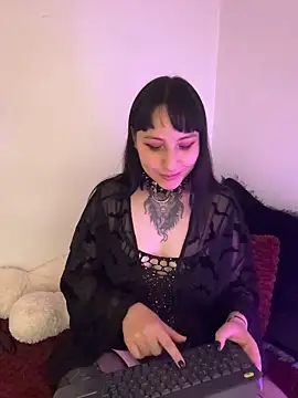 XXX chat uživo modela NyxNoire666