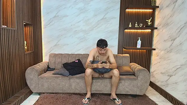 Dolls_hotcum 现场XXX聊天