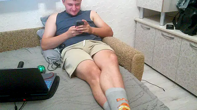 צ'אט XXX בשידור חי של miki_lav1