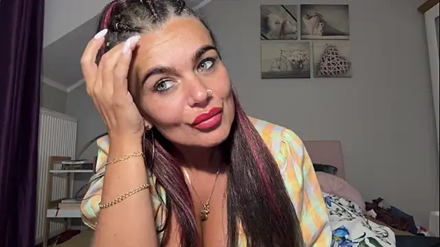 JennyFantasy Adlı Modelin Canlı XXX Sohbeti