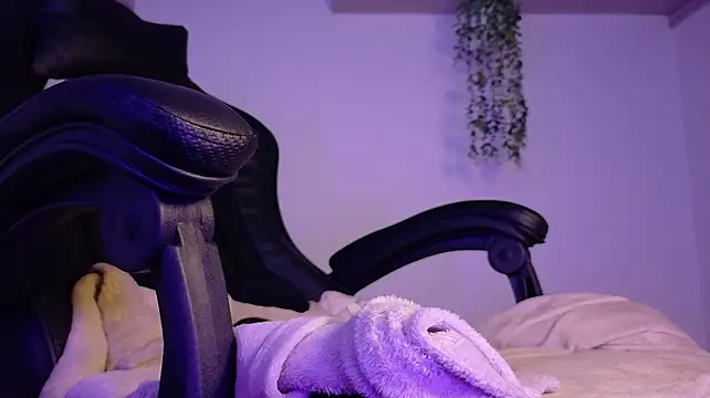 Adrianna5_'s Live XXX Chat