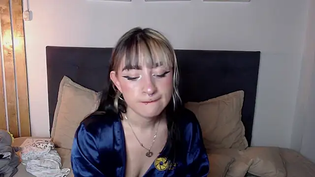 XXX chat uživo modela melodyygirl_