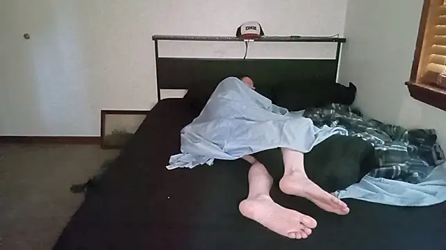 Opondestre00420 Live XXX-Chat