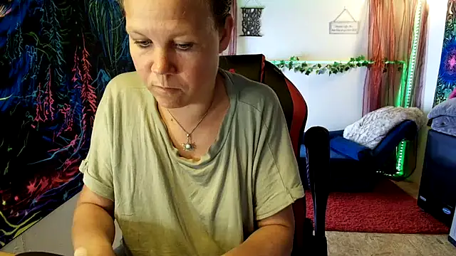 CallMeMaria live XXX chat