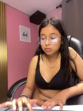Chat +18 de MoonKitten_ ao vivo