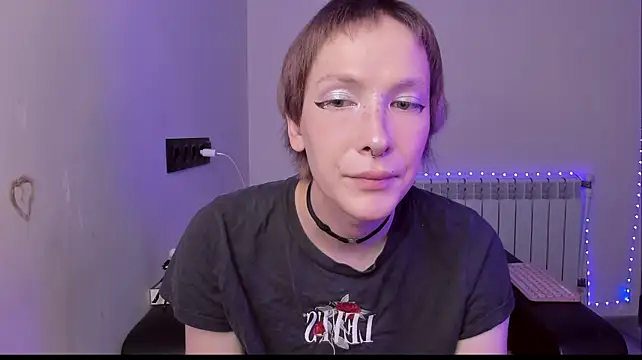 Lyricca XXX чат на живо