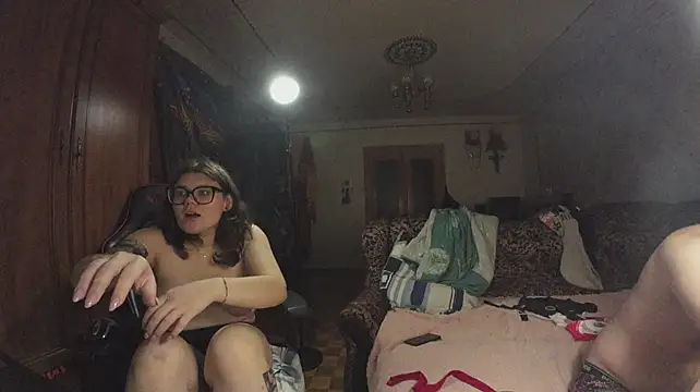 elsastrawberry webcam show