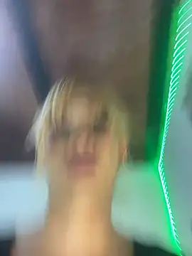 Astrid_Porno XXX чат на живо