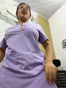 แชท XXX สดของ babysaritaa