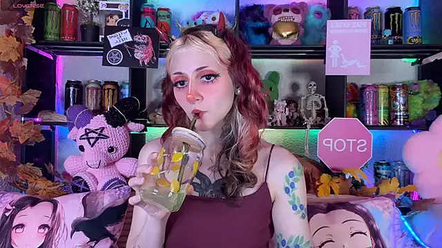 Živý XXX chat _Devill_Baby