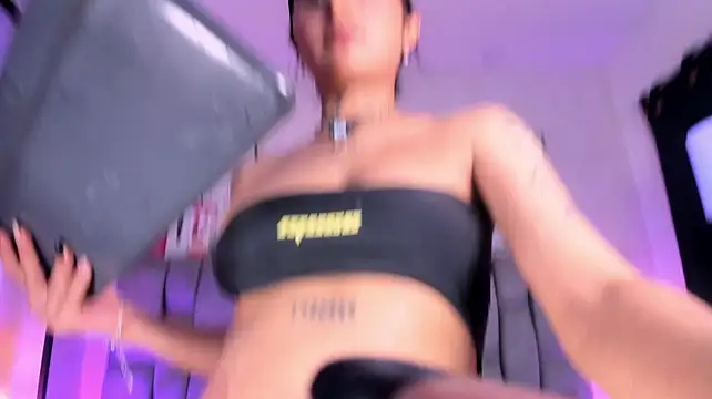 Celine_Carter 现场XXX聊天
