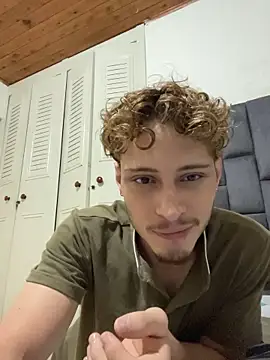 AleFoxx_ Chat XXX in diretta