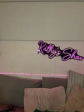 InKed-Kathy 即時 XXX 聊天