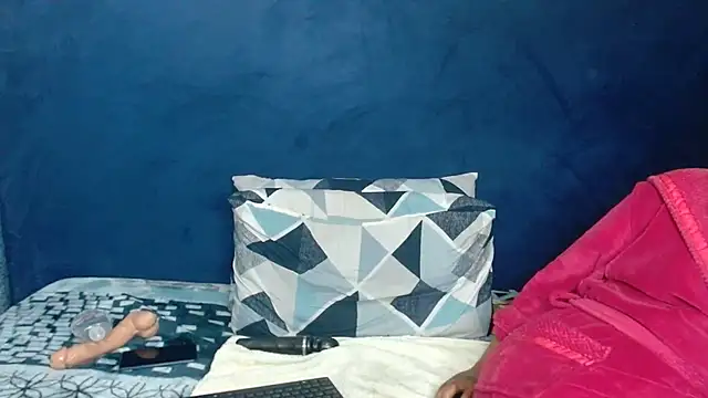 YellowMellow18 Live XXX-chat