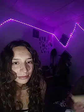 AlexxaAndRileyy Webcamshow