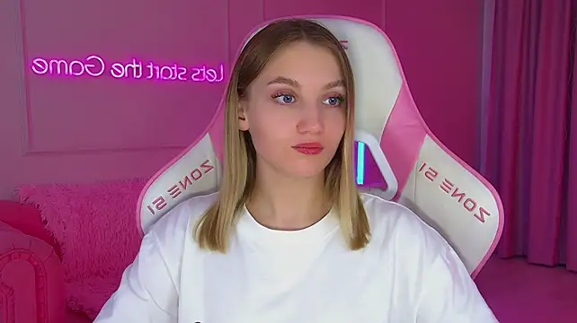 StacyEvances' Live XXX Chat