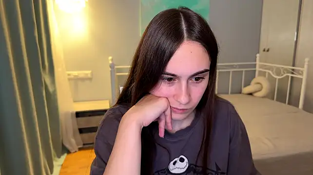 AliceKolltt Live XXX-Chat