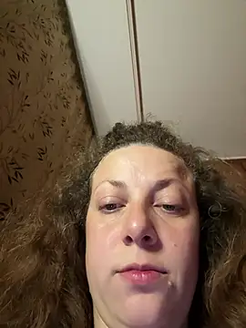 LusiDeam Adlı Modelin Canlı XXX Sohbeti