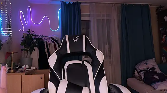 LisaLaas' Live XXX Chat