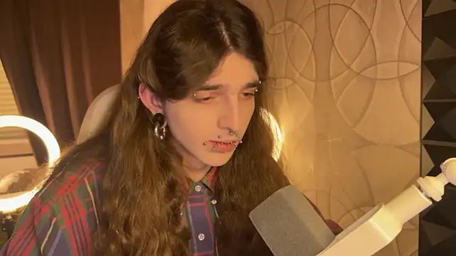 Kriisp Live XXX Chat