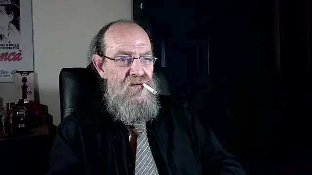 Uncle_Hottie: онлайн-секс-чат