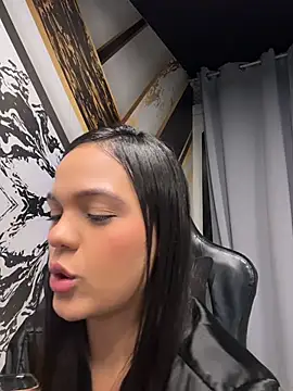 Chat +18 de Bella-Ferrer ao vivo
