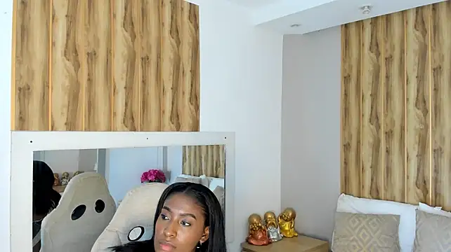 צ'אט XXX בשידור חי של rebeca_cortez_