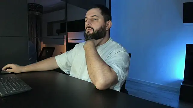 DravenPeak Chat XXX live