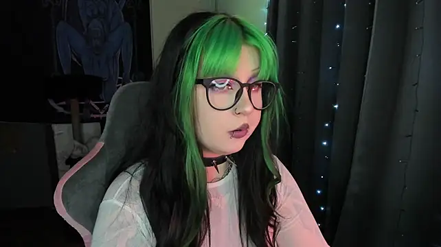 t0riayun0's Live XXX Chat