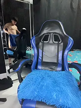 nic_2005's Webcam Show