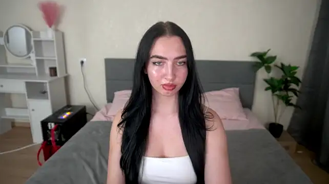 Czat XXX na żywo – WildKittenX_